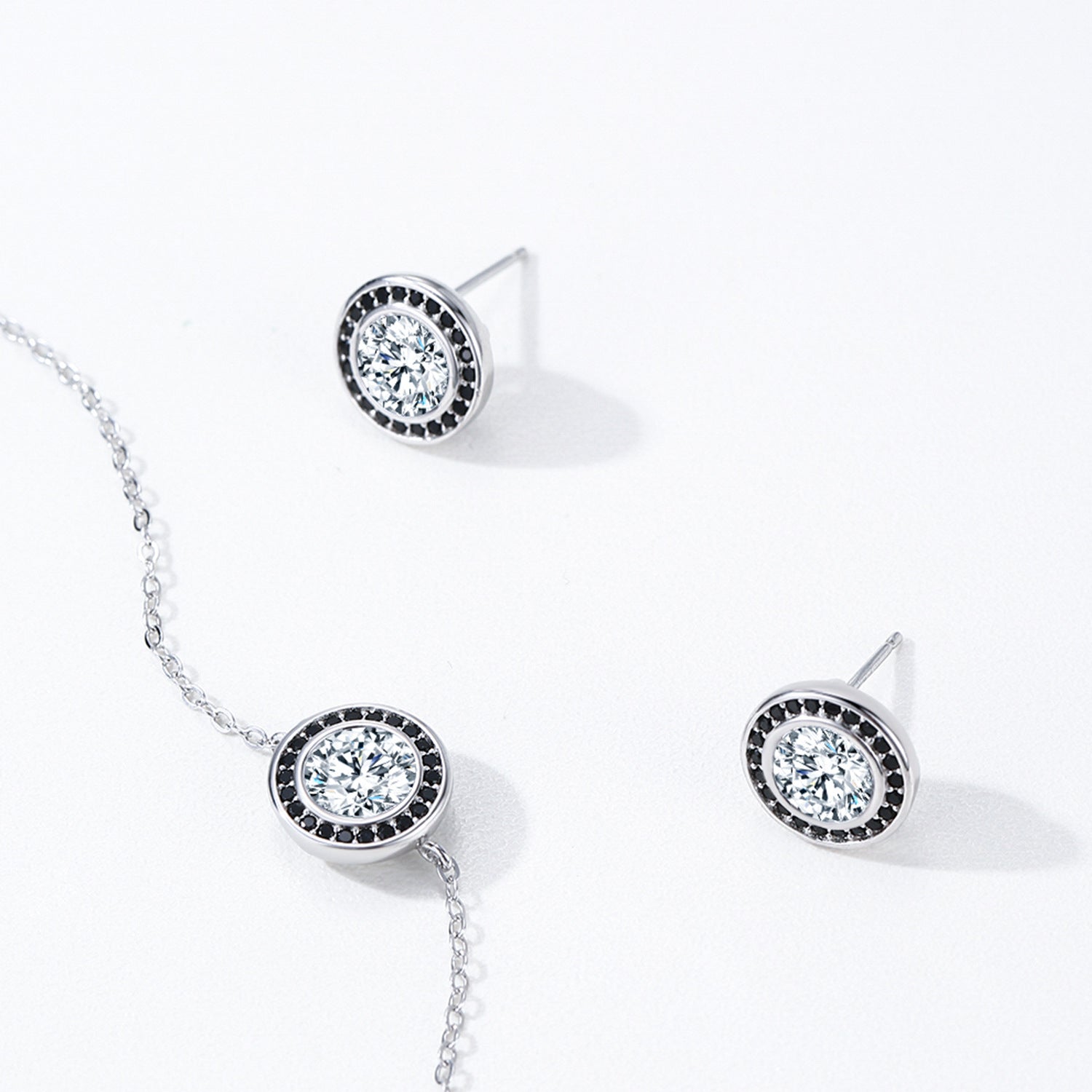 925 Sterling Silver Black White Round Zircon Halo Stud Earrings 40200723