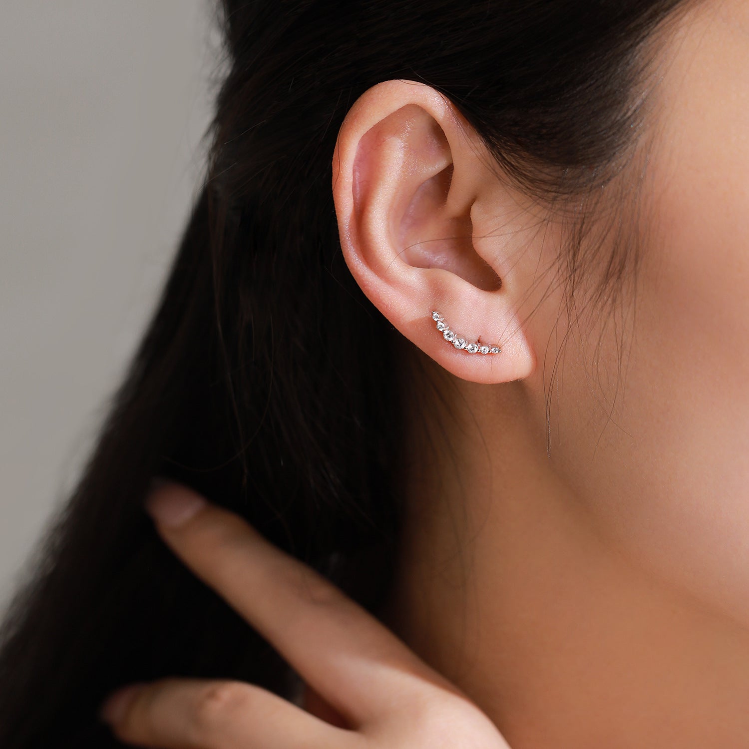 925 Sterling Silver Curved Zircon Smile Ear Climbers 40200727