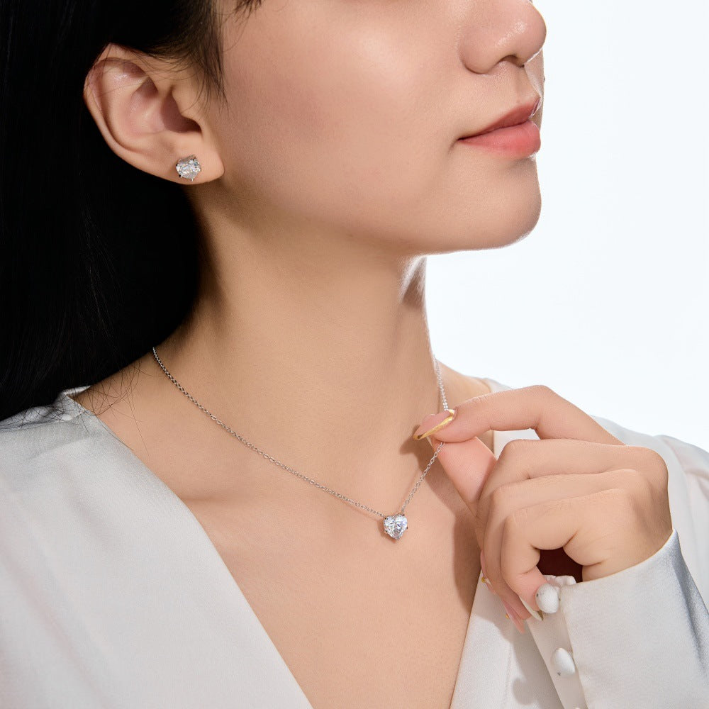 925 Sterling Silver Heart Cut White CZ Stud Earrings 40200776