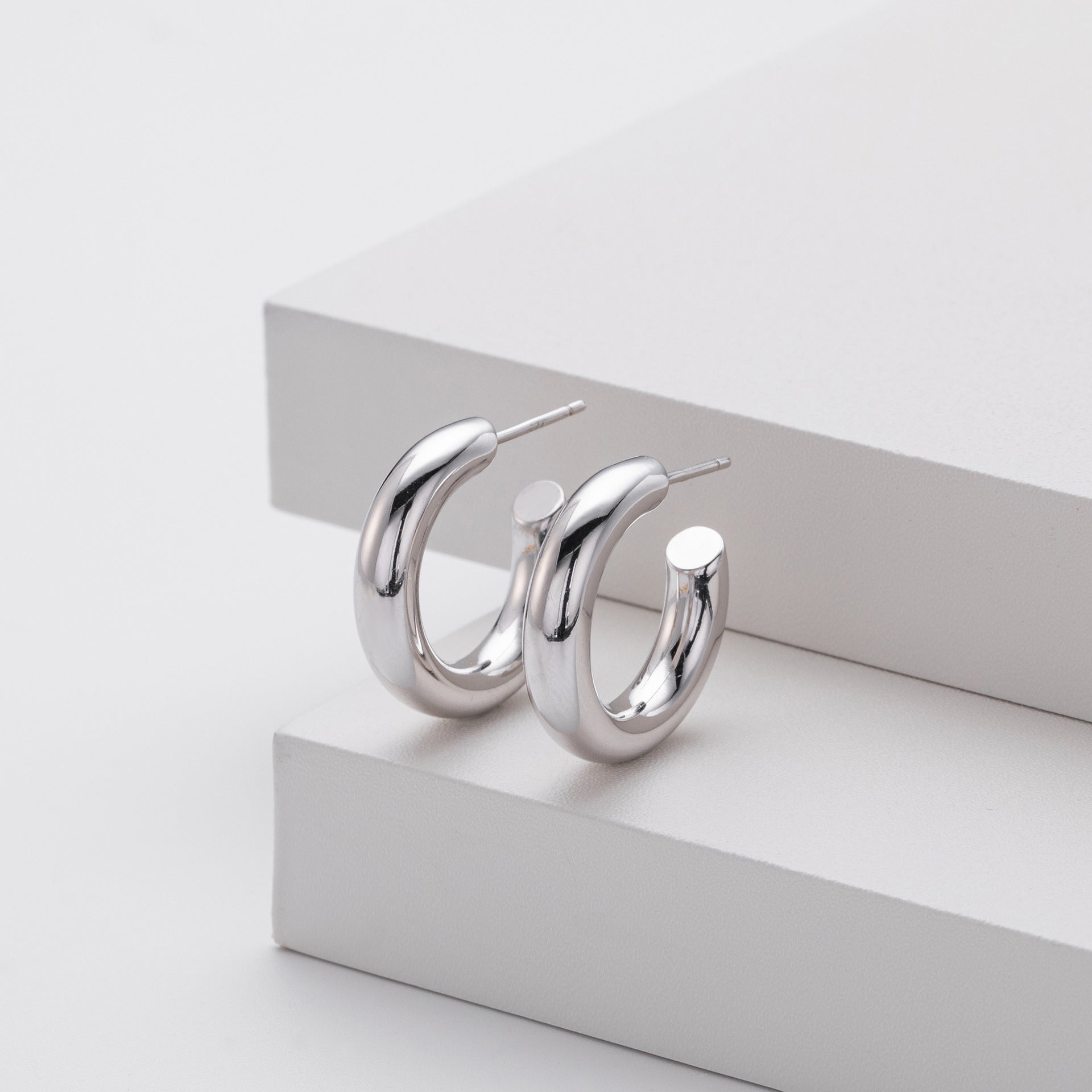 925 Sterling Silver High-Polish C-Shape Open Hoop Earrings 40400137