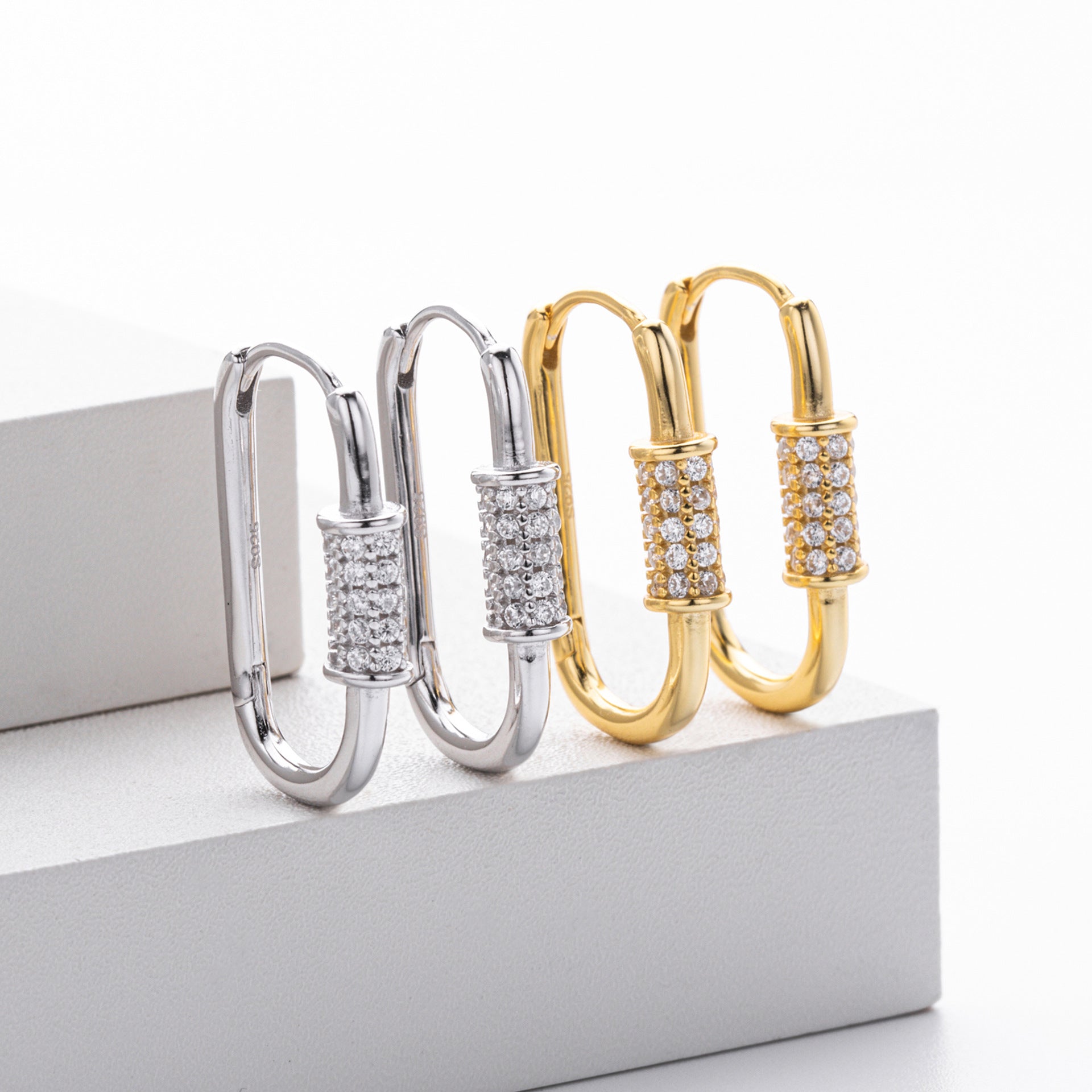 925 Sterling Silver Paperclip Pavé Zircon Huggie Earrings 60200321