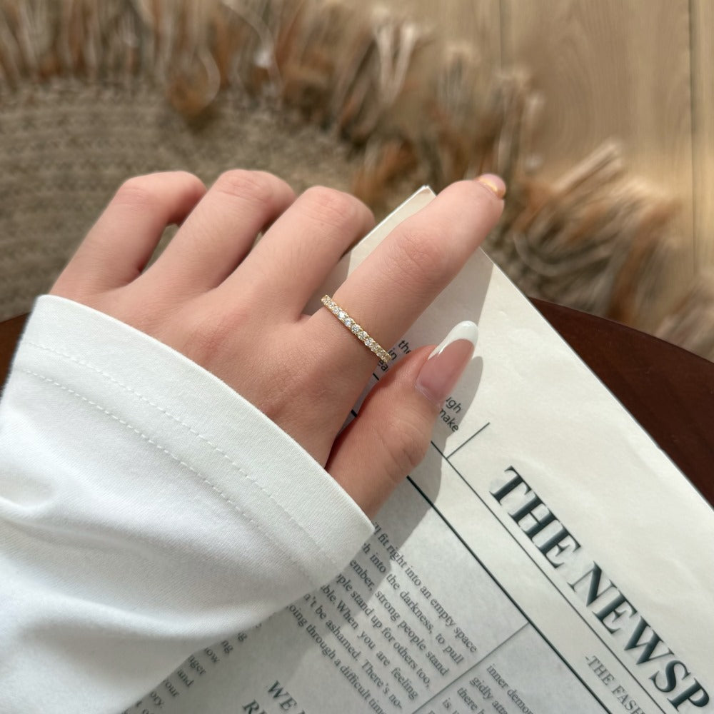 925 Sterling Silver Scalloped Round CZ Eternity Band 70100589