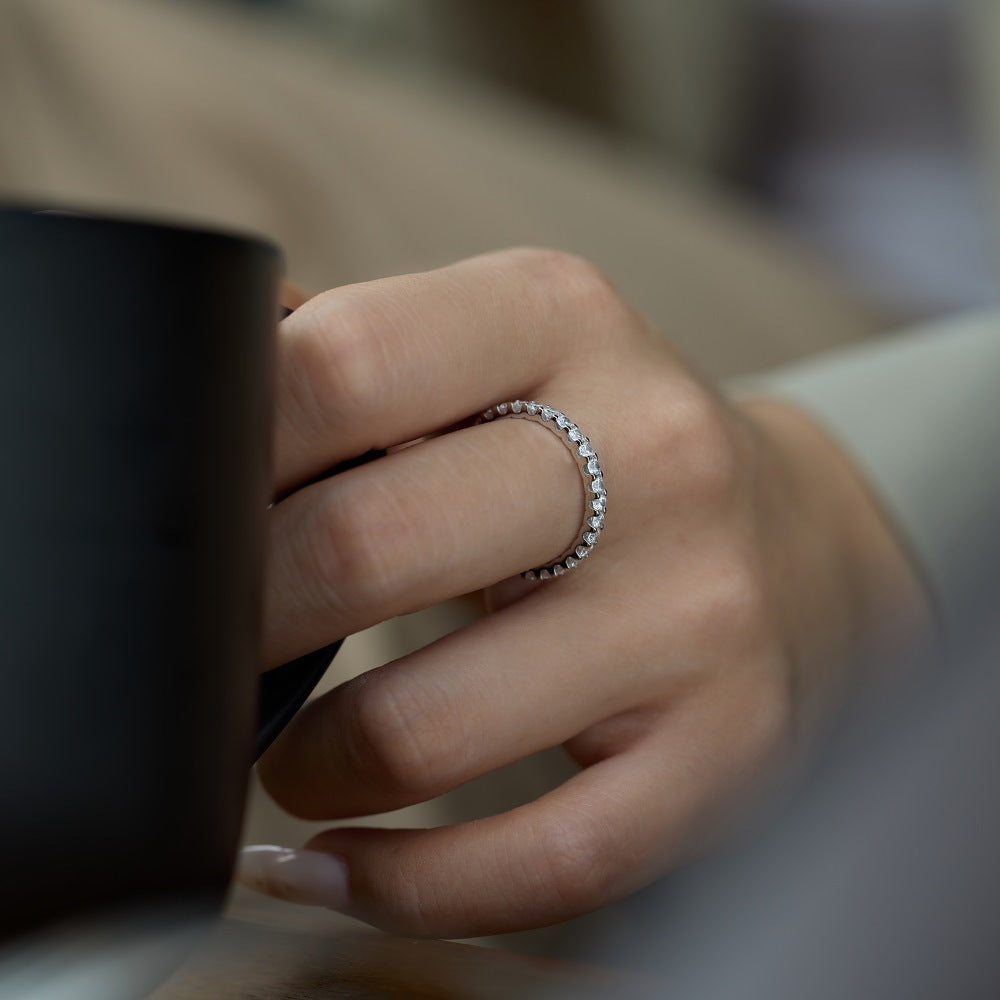 925 Sterling Silver Scalloped Round CZ Eternity Band 70100589