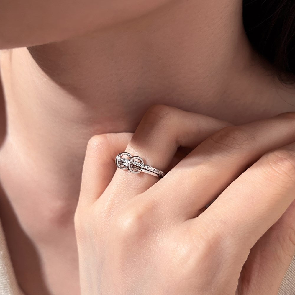 925 Sterling Silver Interlocking Loop Double Band CZ Ring 70100593
