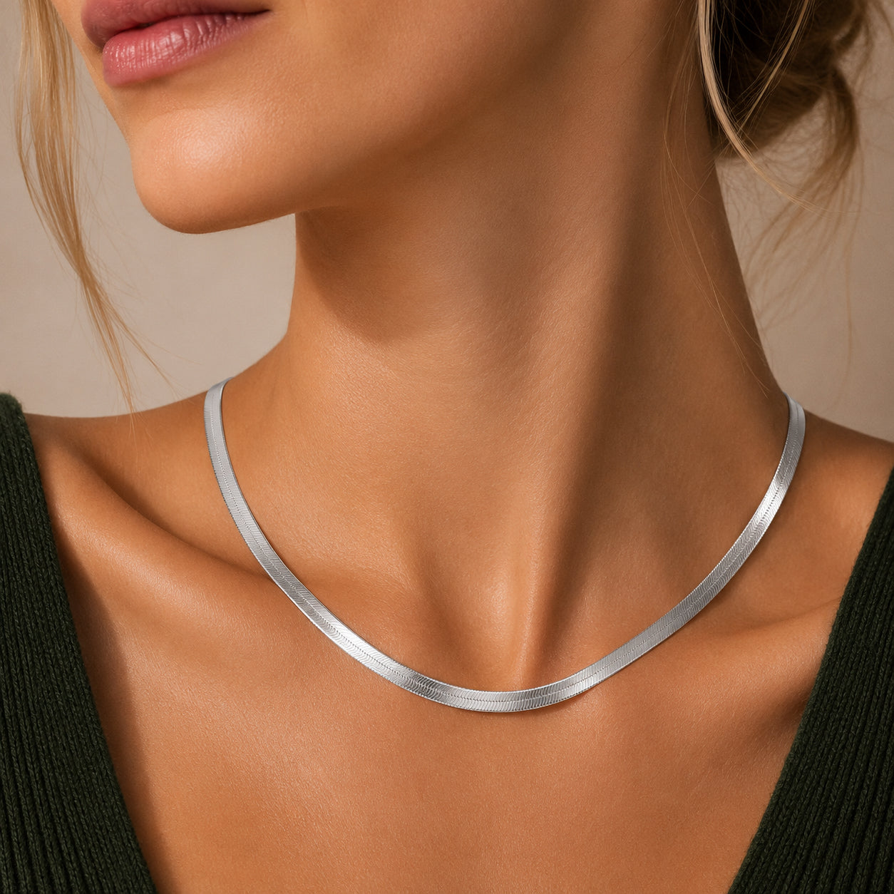 925 Sterling Silver 4.5mm Bold Flat Herringbone Blade Chain Necklace 80100135