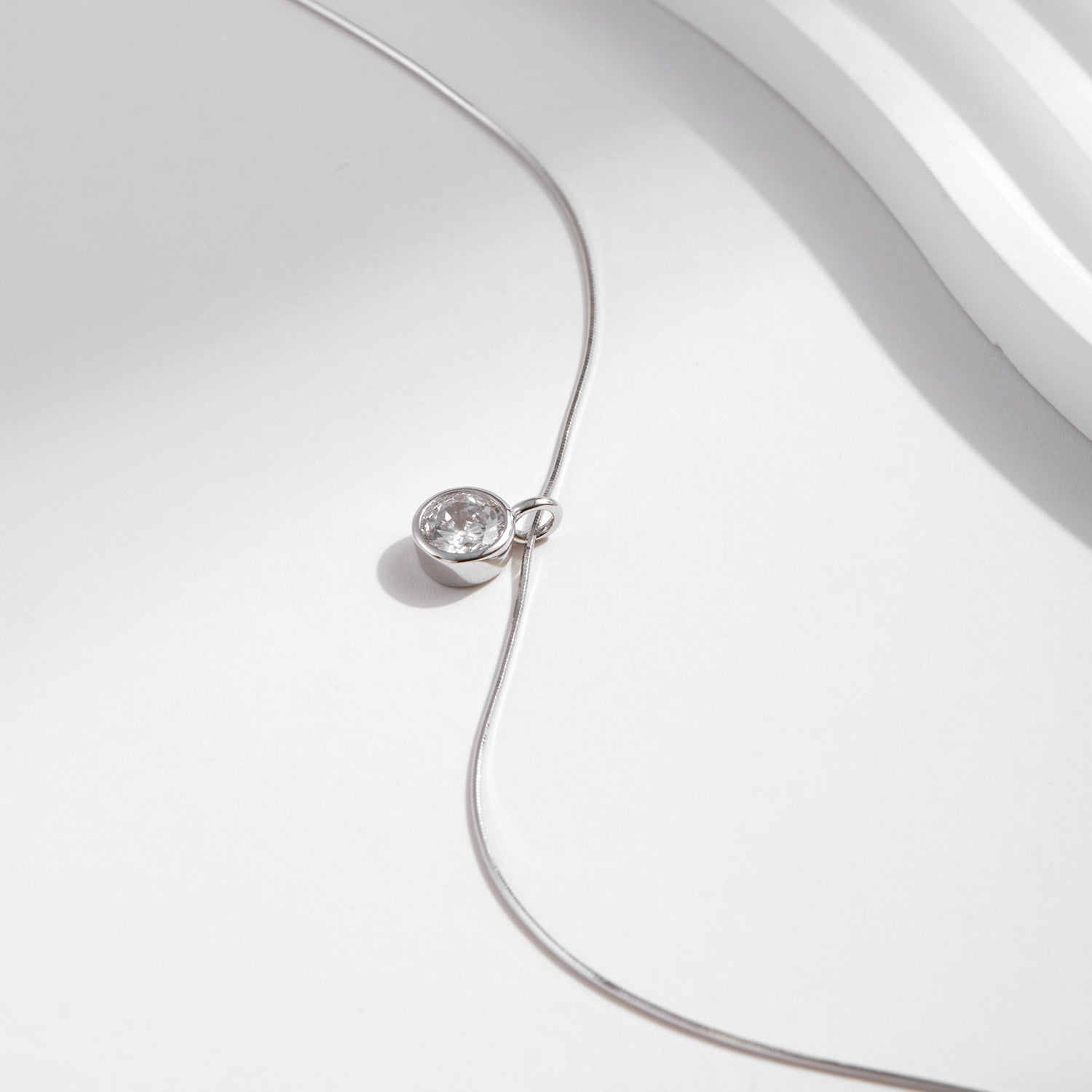 925 Sterling Silver Bezel Set Moissanite Snake Chain Necklace 80200523