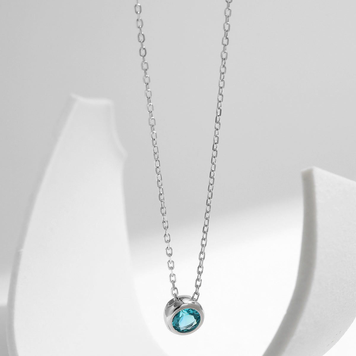 925 Sterling Silver Vintage Paraiba Blue Zircon Bezel Necklace 80200524