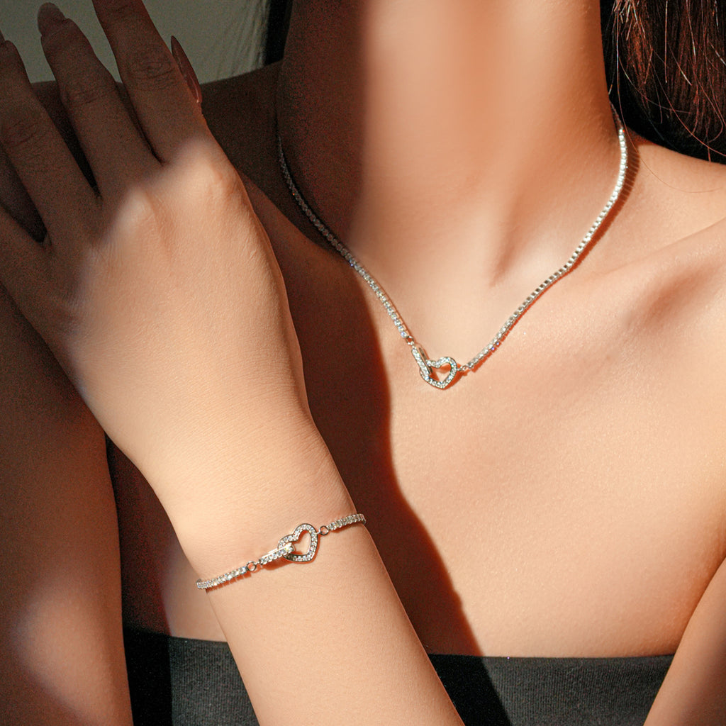 925 Sterling Silver CZ Tennis Chain Heart Toggle Bracelet 100100257
