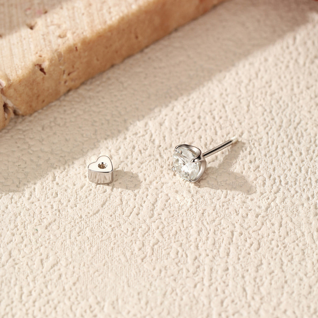 925 Sterling Silver 0.5ct Round Moissanite Cartilage Stud 110100087