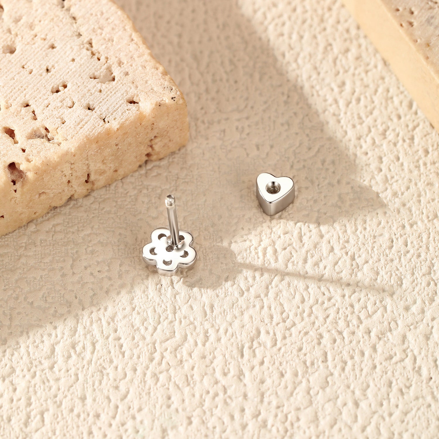925 Sterling Silver Moissanite Flower Cartilage Stud 110100099