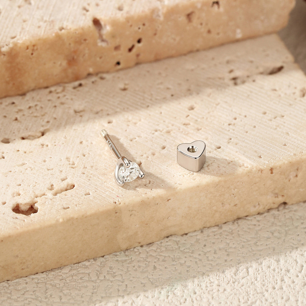 925 Sterling Silver Moissanite Minimalist Cartilage Stud 110100104