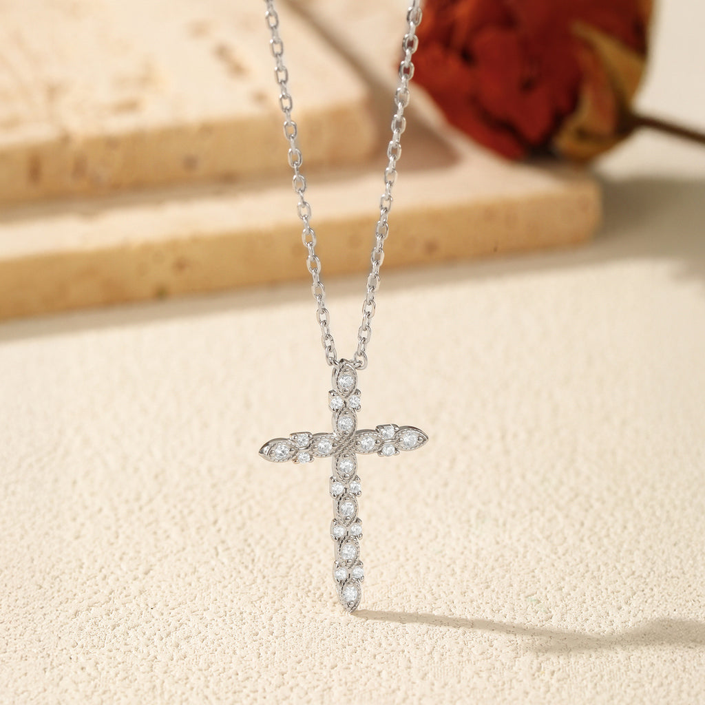 925 Sterling Silver Vintage Moissanite Cross Pendant Necklace 110300031