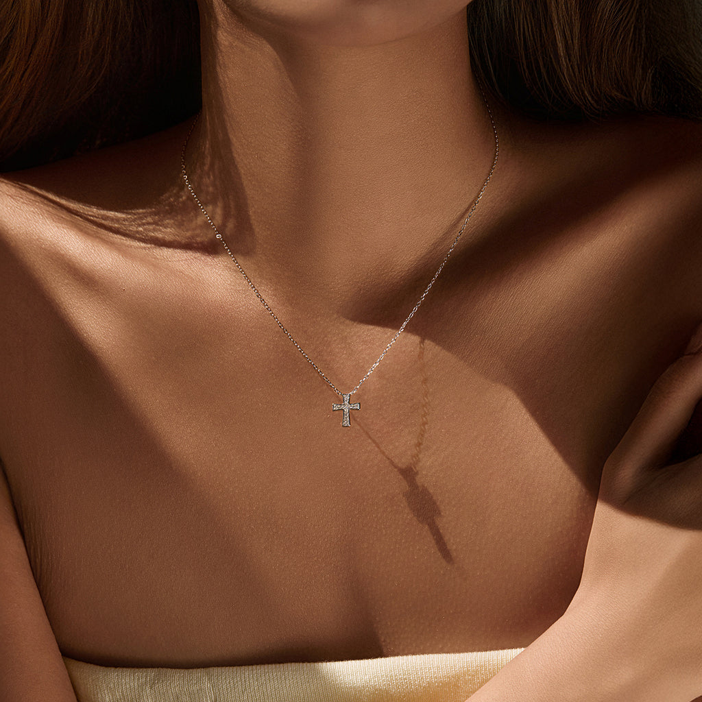 925 Sterling Silver Pave Moissanite Cross Pendant Necklace
