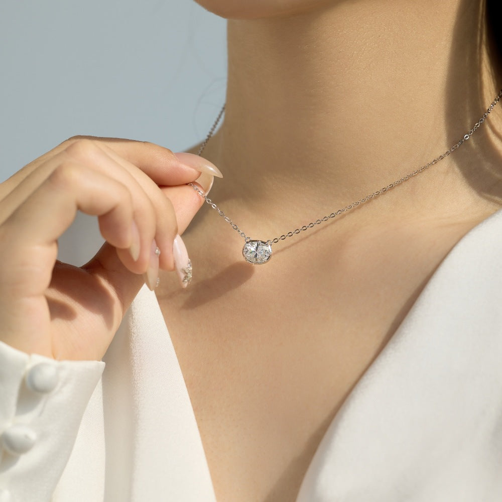925 Sterling Silver Eight-Prong Zircon Moissanite Pendant Necklace 110300041